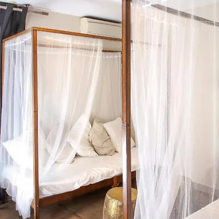 Restaurant Disini Montpellier Est, The Originals Relais Hotel Castries