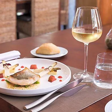 Restaurant Disini Montpellier Est, The Originals Relais 4*