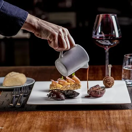 Disini Montpellier Est, The Originals Relais Hotel