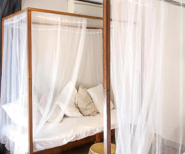 Restaurant Disini Montpellier Est, The Originals Relais Hotel Castries